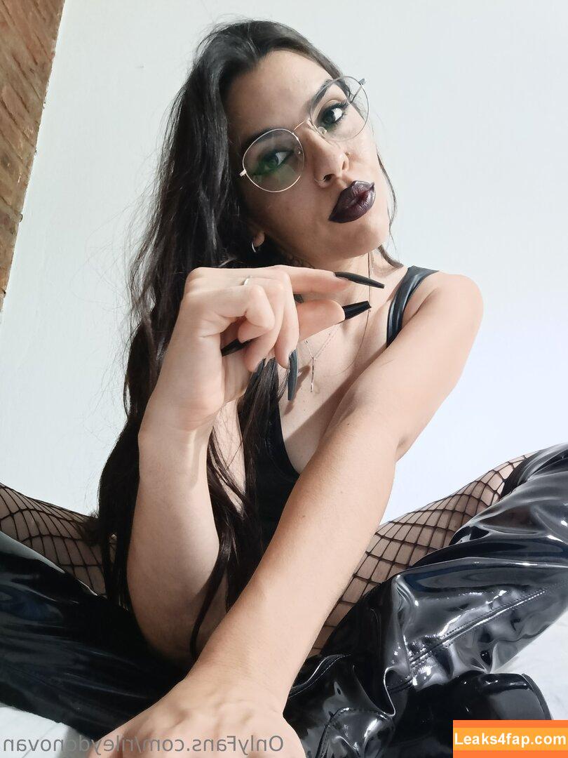 rileydonovan /  leaked photo photo #0016