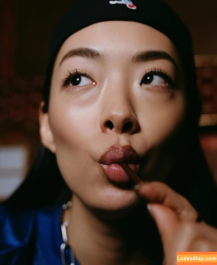 Rina Sawayama / rinasonline / soyjotaeme слитое фото фото #0105