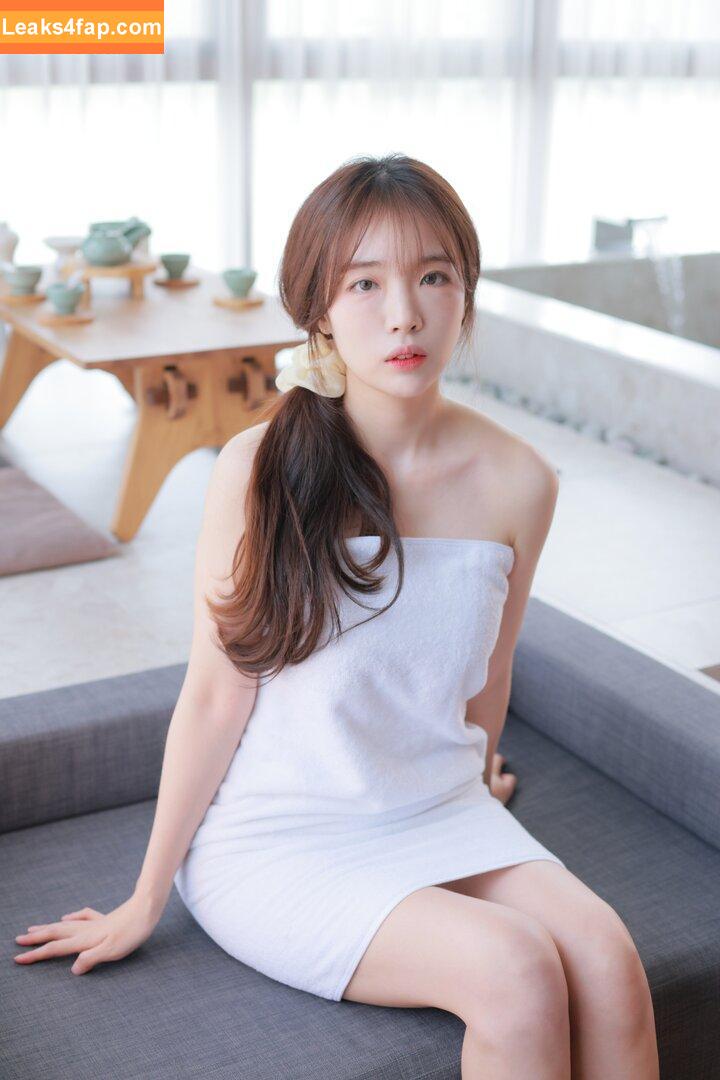 Rina / momorina / rina_sg / rinajvlog leaked photo photo #0004
