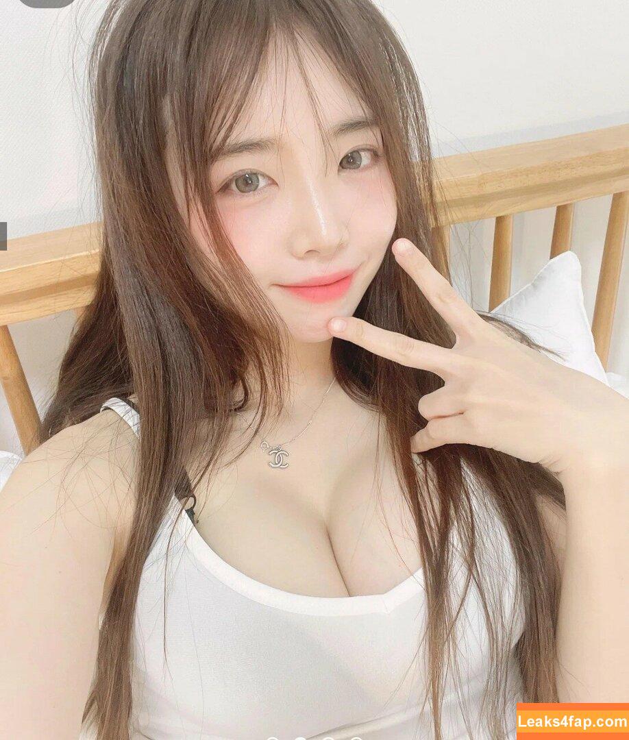 Rina / momorina / rina_sg / rinajvlog leaked photo photo #0077
