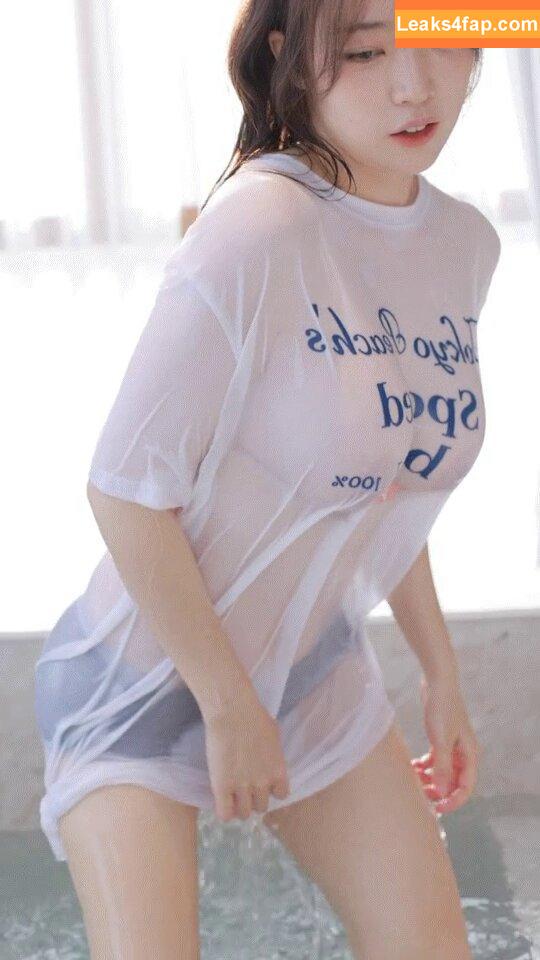 Rina / momorina / rina_sg / rinajvlog leaked photo photo #0108