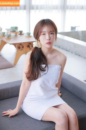 Rina photo #0004