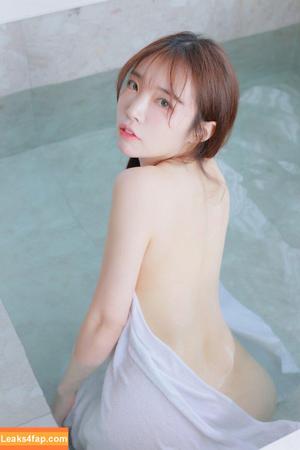 Rina photo #0019