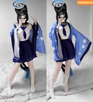 riria photo #0006