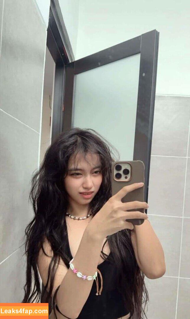 risaatjan / notriissaaa leaked photo photo #0092