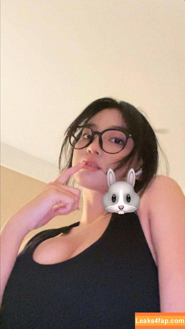 risaatjan / notriissaaa leaked photo photo #0099