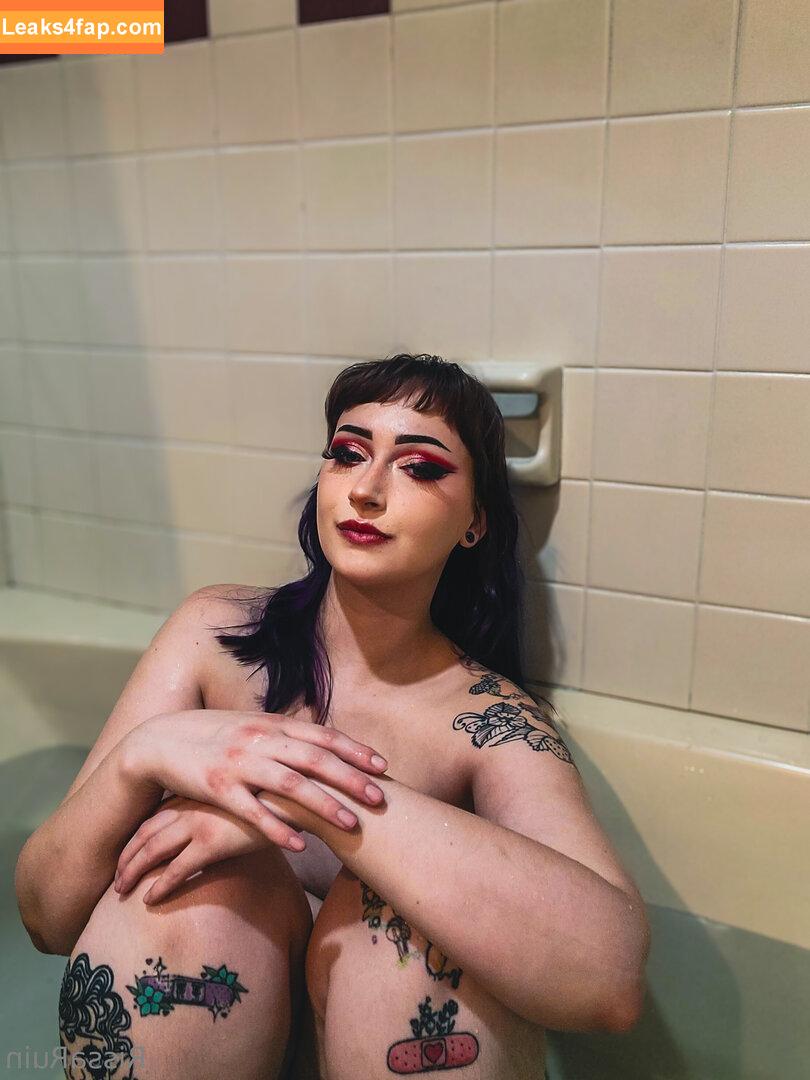 rissa.ruin /  leaked photo photo #0160