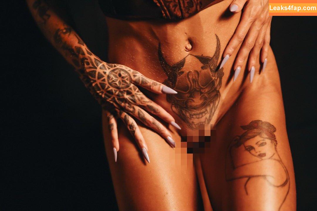 Rissvil / Iris Villela leaked photo photo #0017