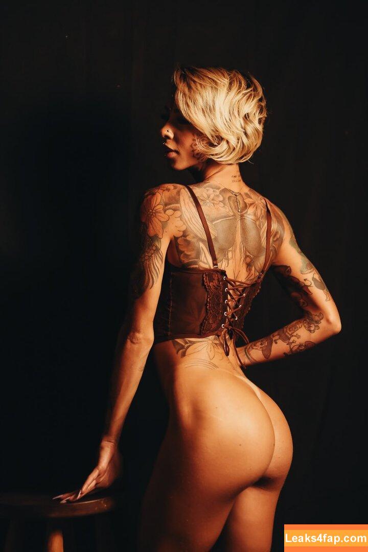 Rissvil / Iris Villela leaked photo photo #0020