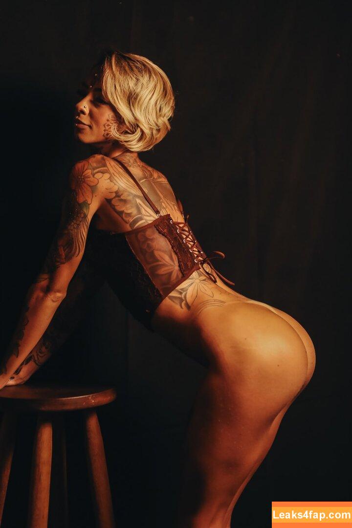 Rissvil / Iris Villela leaked photo photo #0021