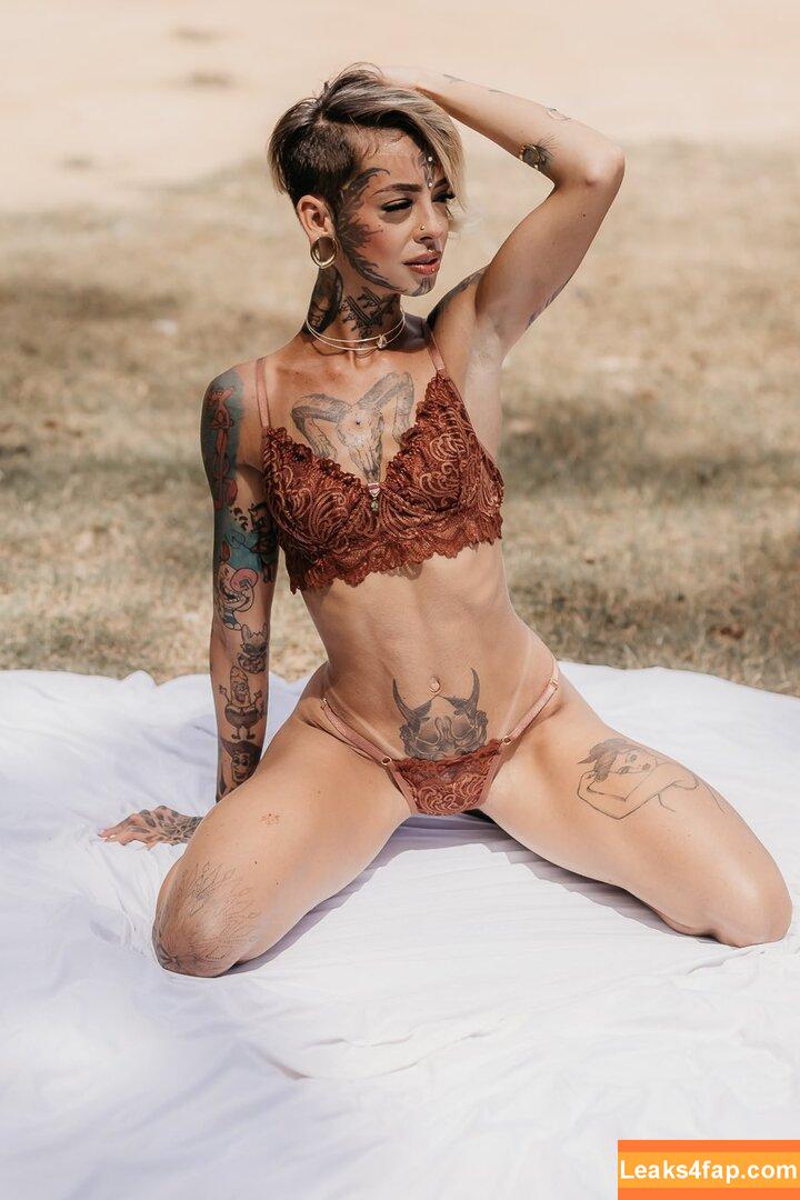 Rissvil / Iris Villela leaked photo photo #0027