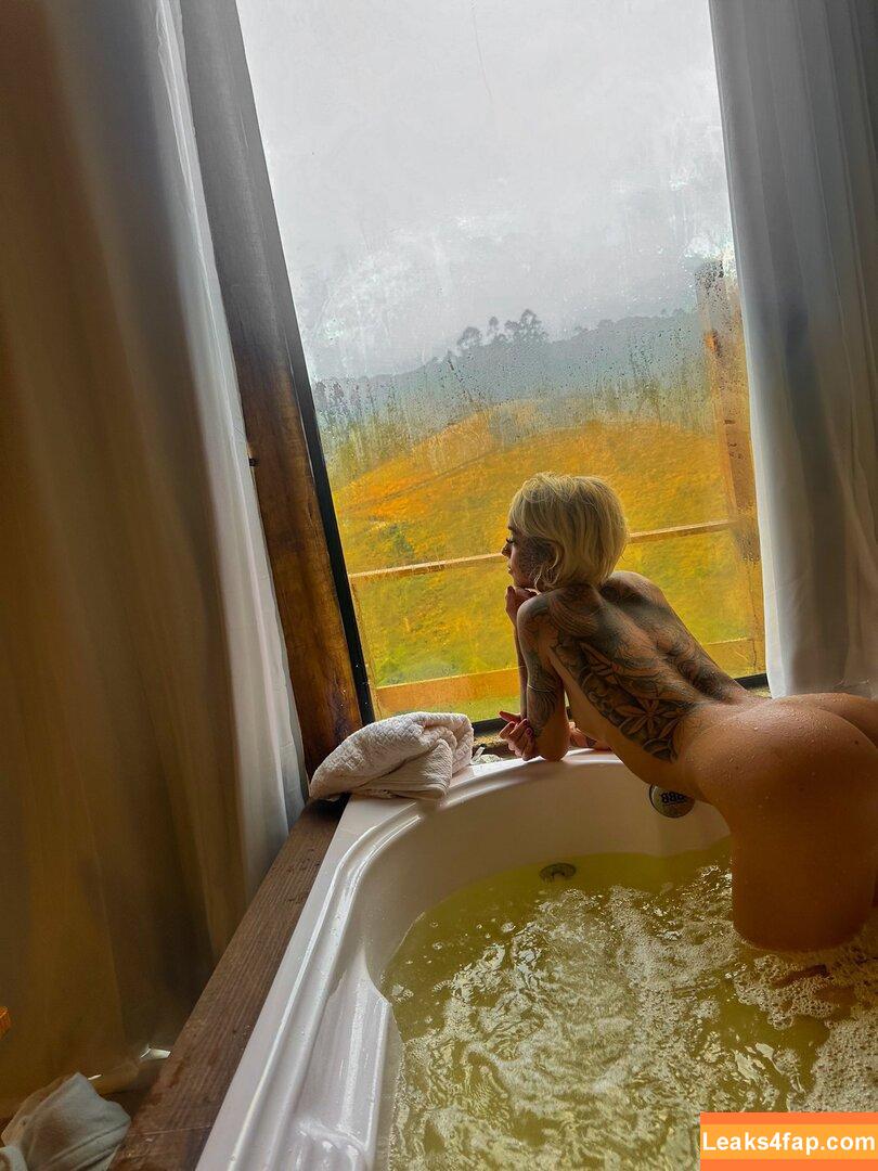 Rissvil / Iris Villela leaked photo photo #0037