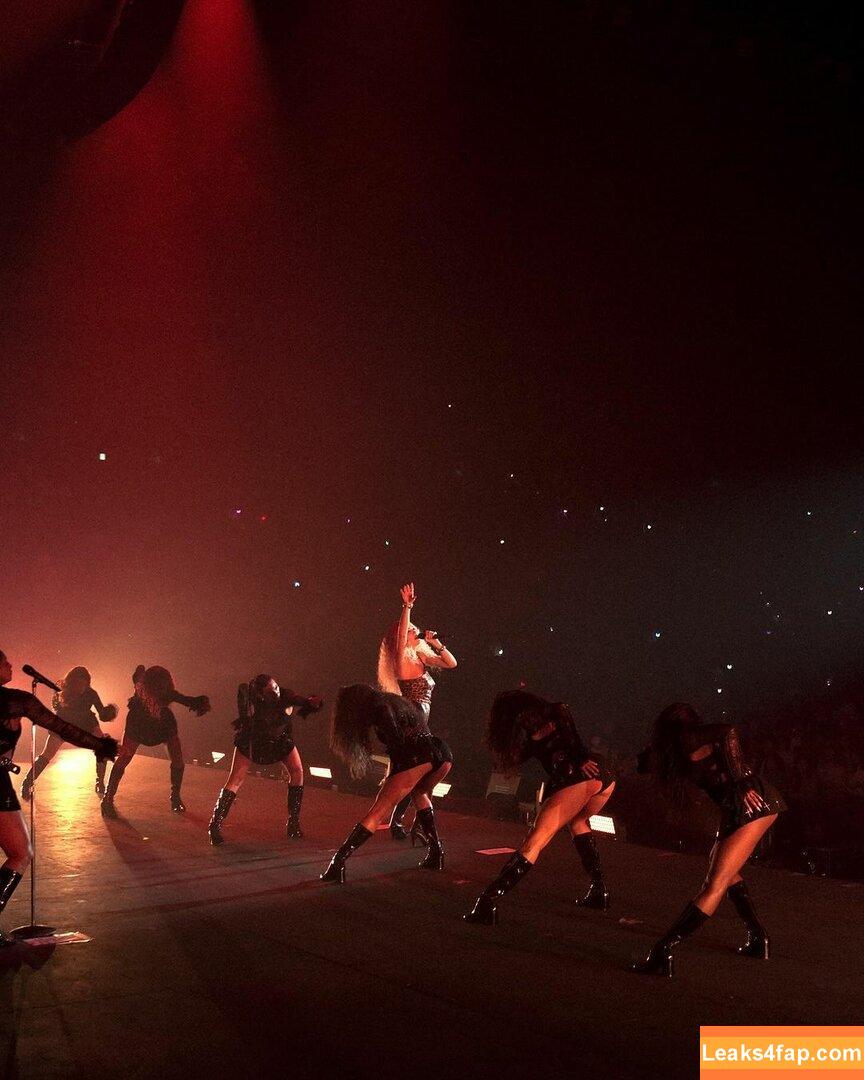 Rita Ora / https: / ritaora leaked photo photo #4902