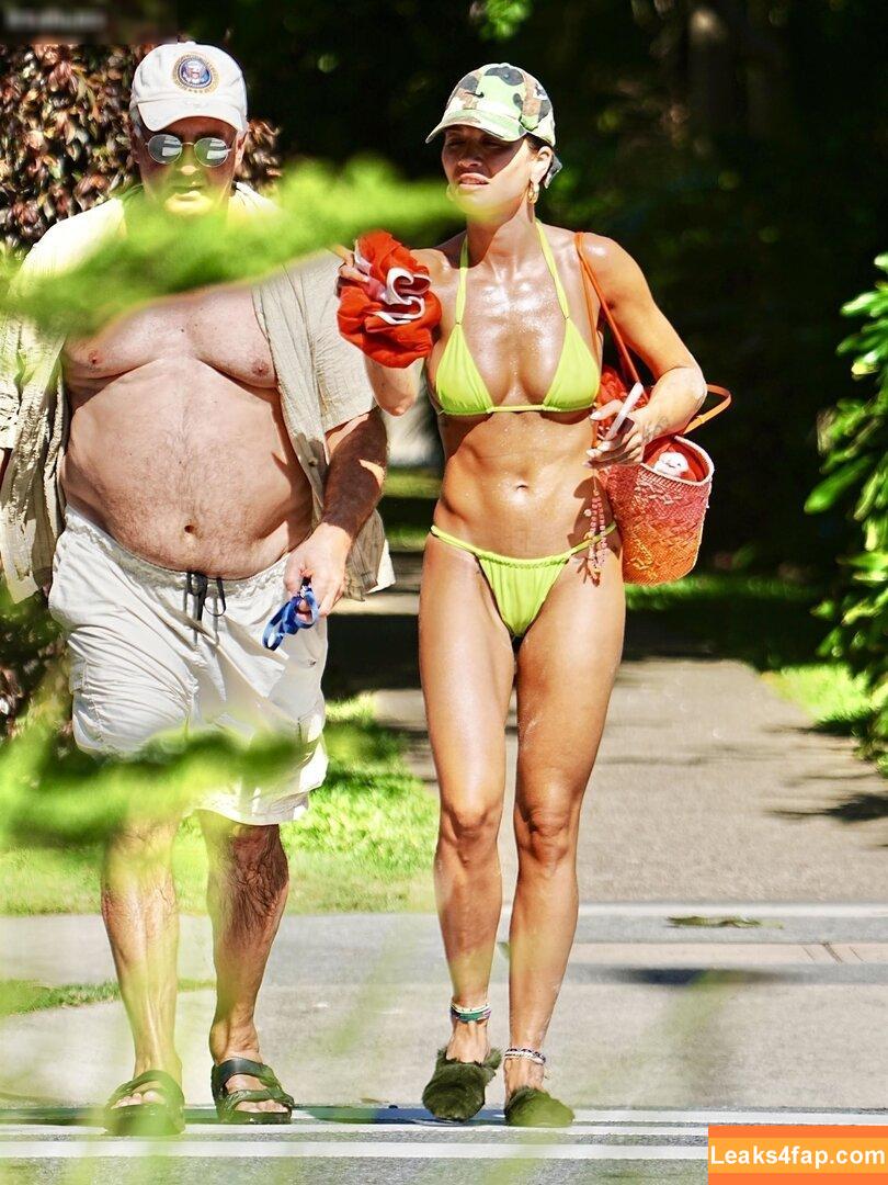 Rita Ora / ritaora / ritaoraeu leaked photo photo #5365