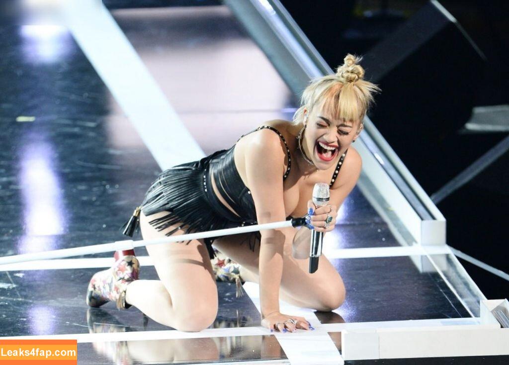 Rita Ora / ritaora / ritaoraeu leaked photo photo #5591