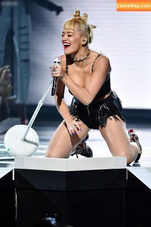 Rita Ora photo #5577
