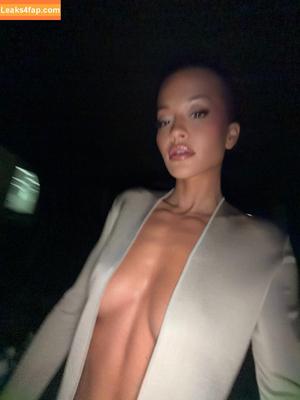 Rita Ora photo #6099