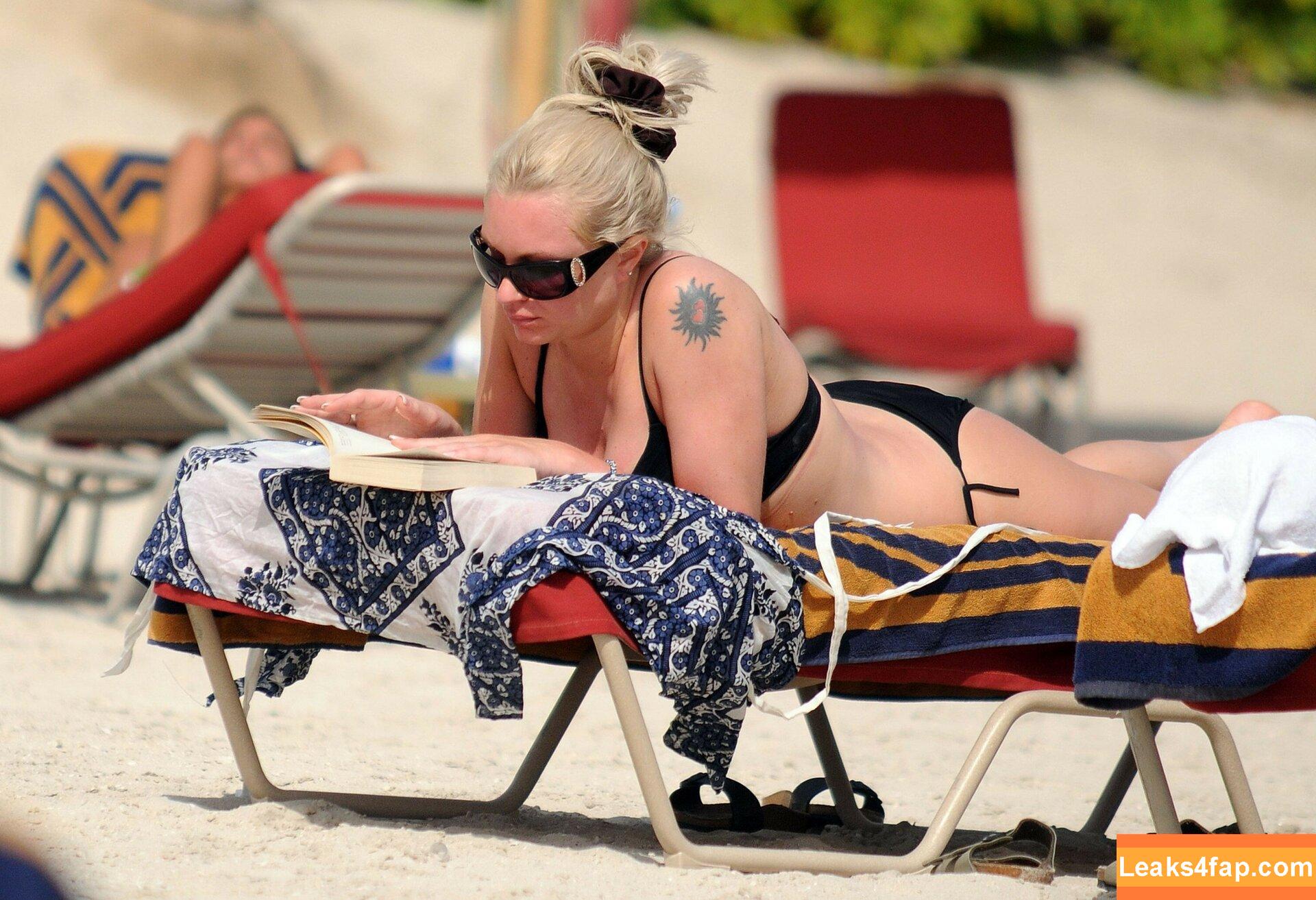 Rita Simons / rita_simonsofficial leaked photo photo #0016