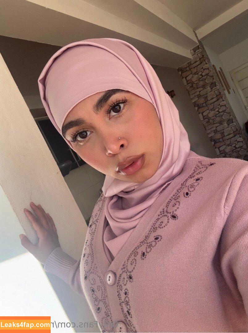 riyakhalifaa /  leaked photo photo #0011
