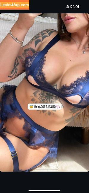 robbiecal_ photo #0040