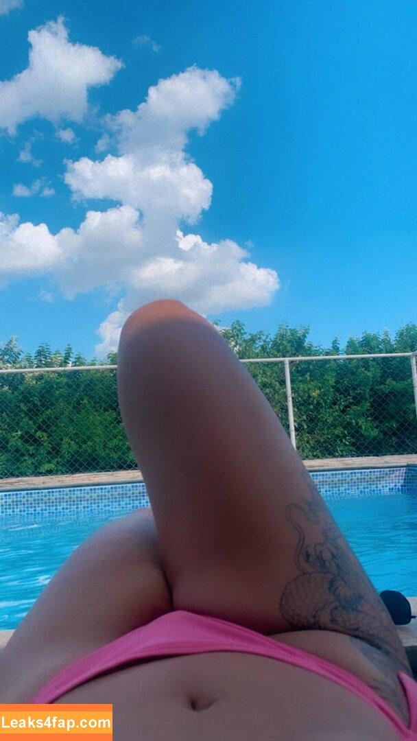 Robertinha / Roberta D'Brito / robertadbrito leaked photo photo #0043