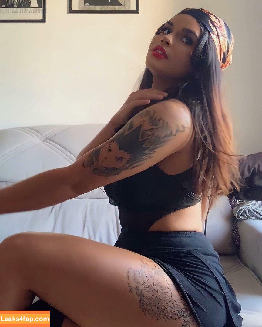 Robertinha / Roberta D'Brito / robertadbrito leaked photo photo #0062