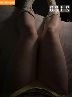 Robyn photo #0563