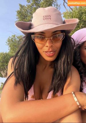 Rochelle Humes photo #0392