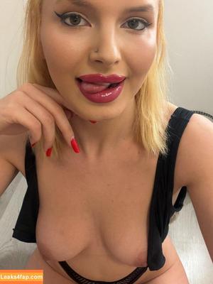 Romanian Girls photo #0056