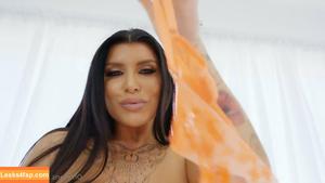 Romi Rain photo #0848