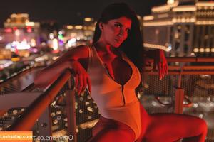 Romi Rain photo #1081