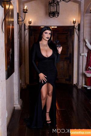 Romi Rain photo #1227