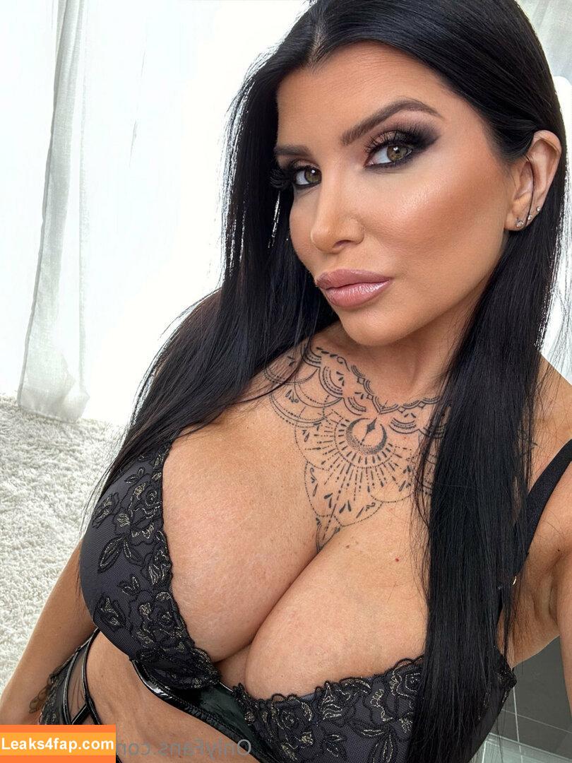 Romi Rain / romi_rain / theonlyromirain leaked photo photo #2563