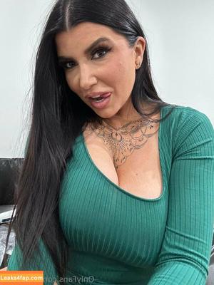 Romi Rain photo #2055