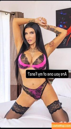 Romi Rain photo #2823