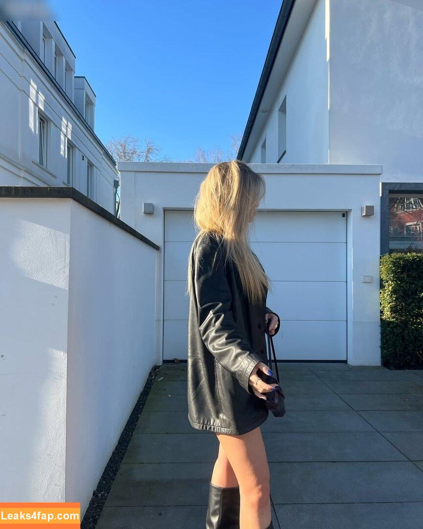Romy wollmann /  leaked photo photo #0024