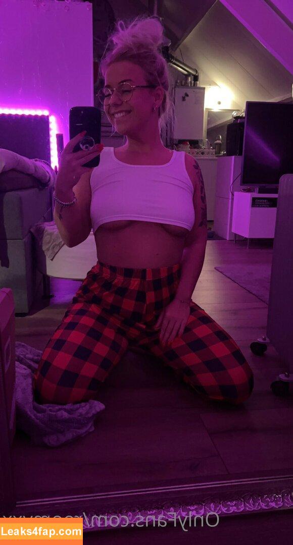 roomyxx / roomyxx1 leaked photo photo #0005