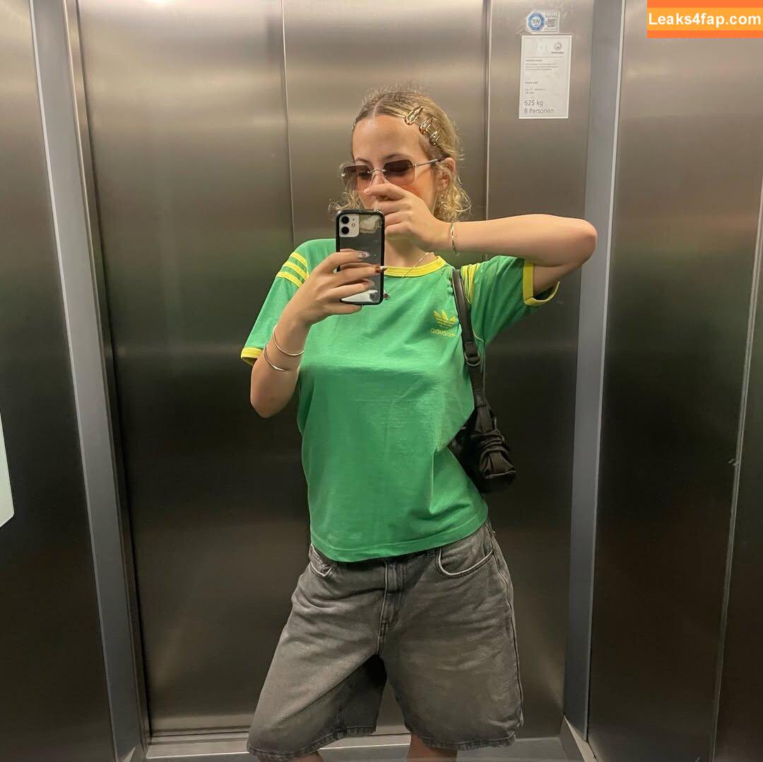 rosalie / r.osalied / sweeetrosalie leaked photo photo #0043