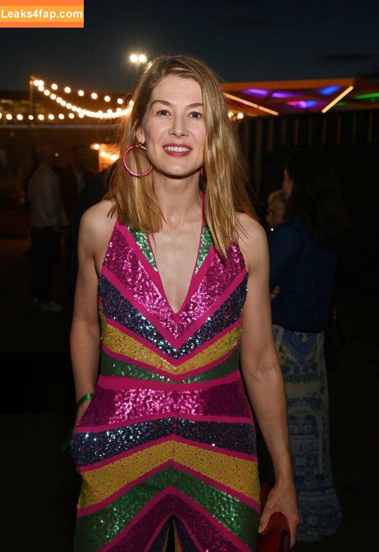 Rosamund Pike / mspike leaked photo photo #0109