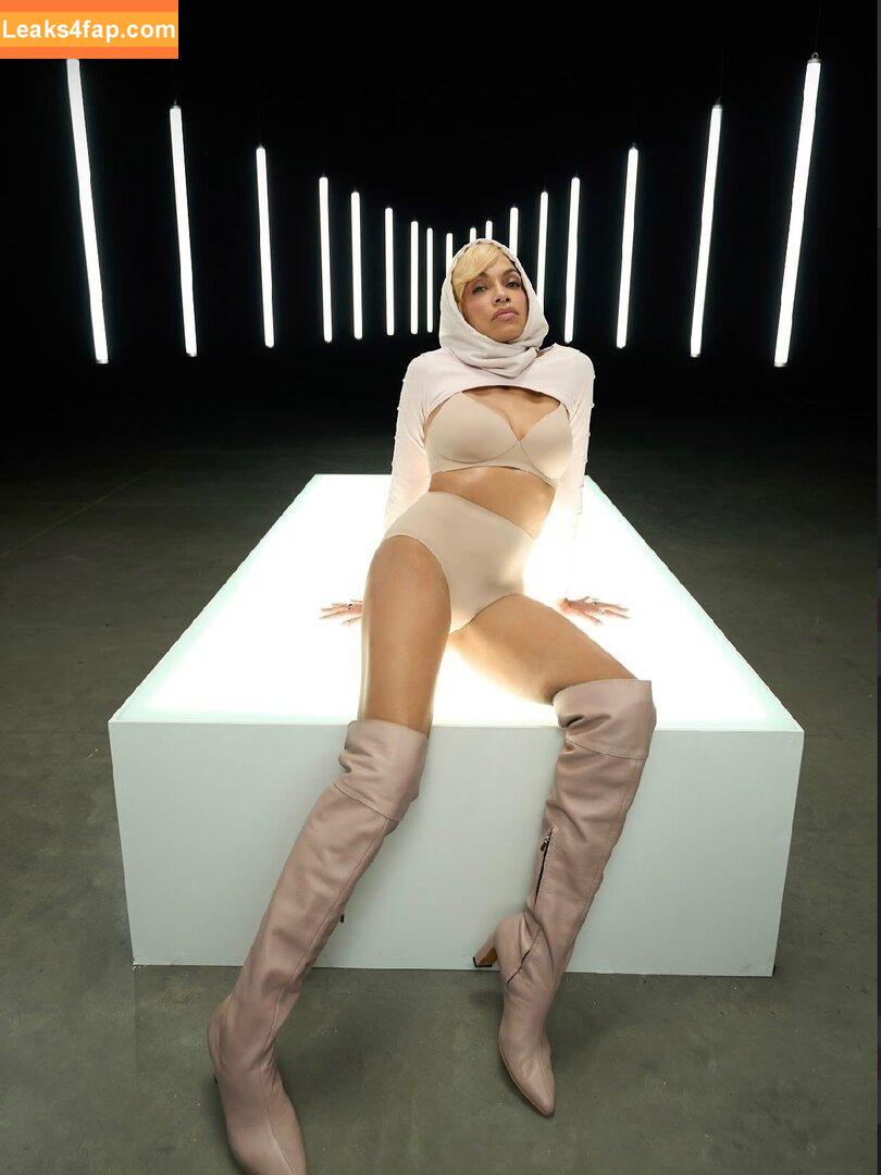 Rosario Dawson / rosariodawson leaked photo photo #0200