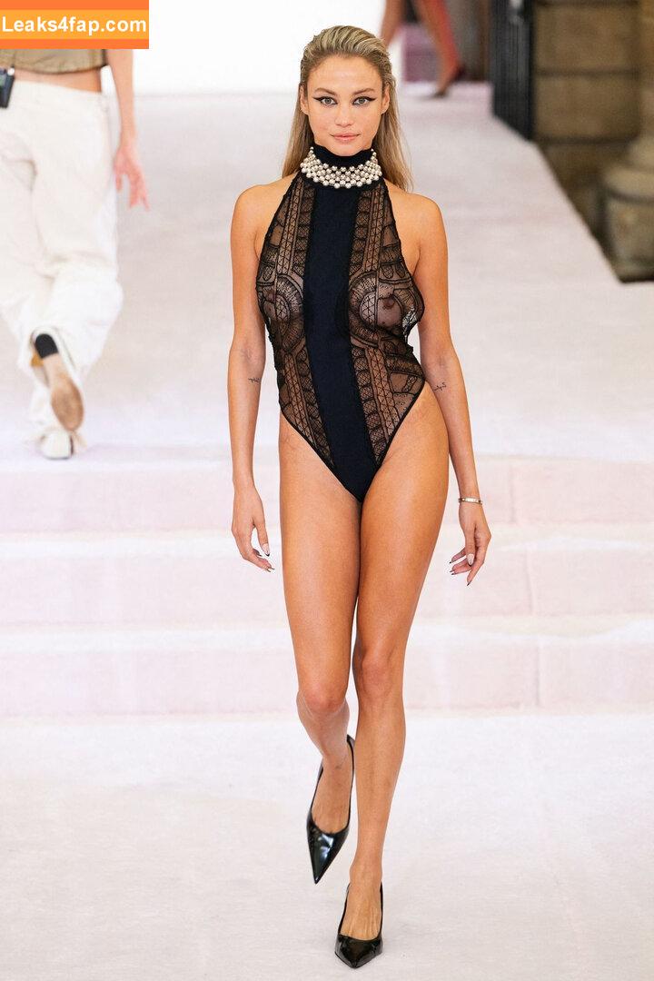 Rose Bertram / rose_bertram leaked photo photo #0170