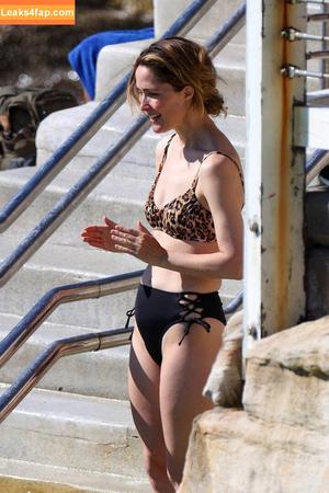 Rose Byrne photo #0031