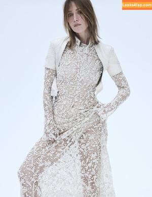 Rose Byrne photo #0147