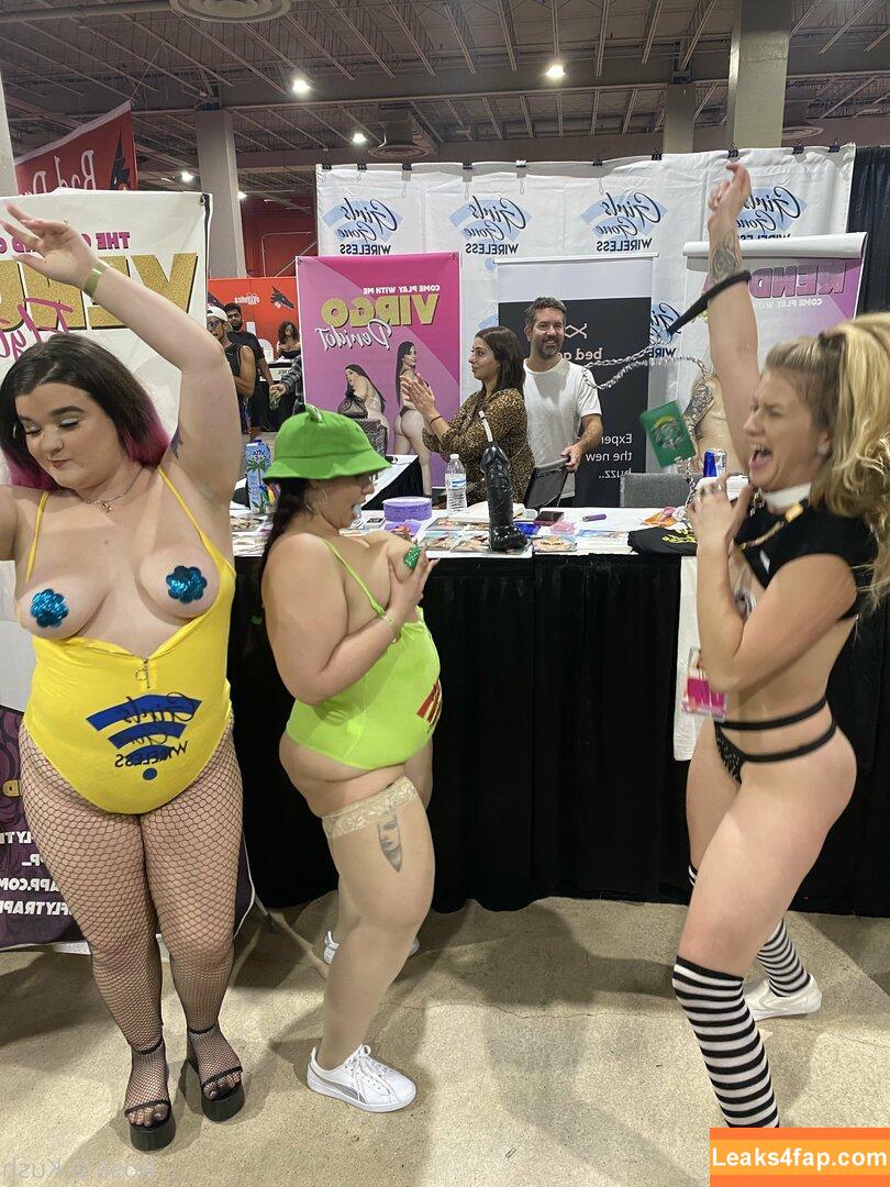 rose_d_kush / rosedkush__ leaked photo photo #0038