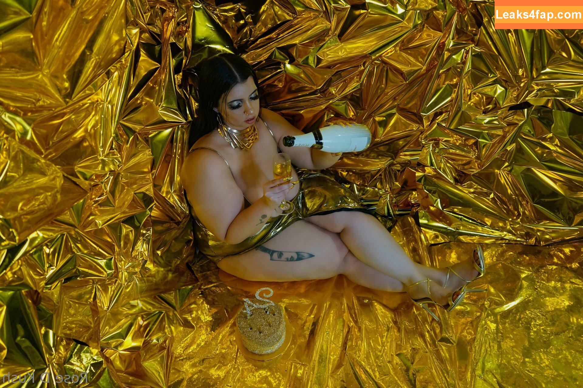 rose_d_kush / rosedkush__ leaked photo photo #0097