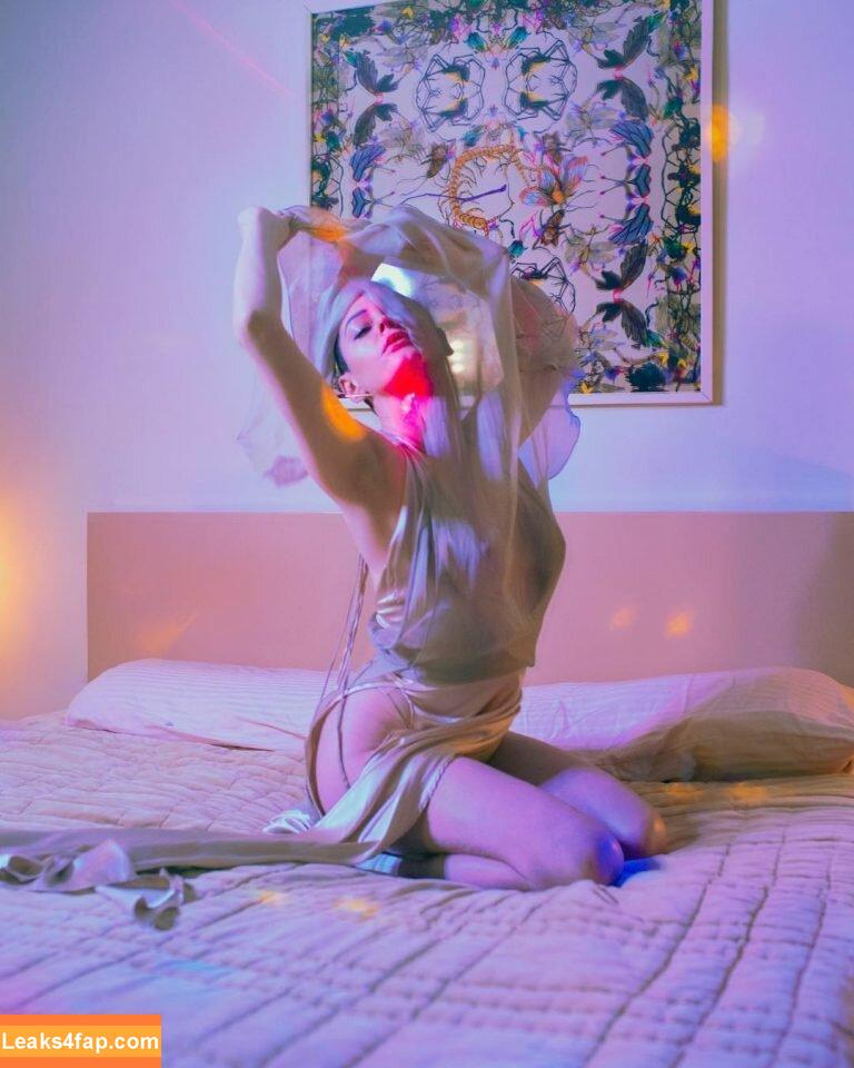 Rose Mcgowan / rosemcgowan leaked photo photo #0014