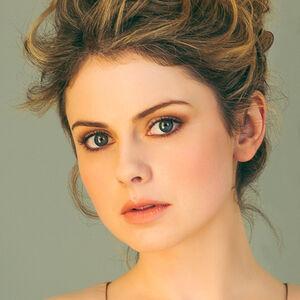 Rose McIver photo #0002