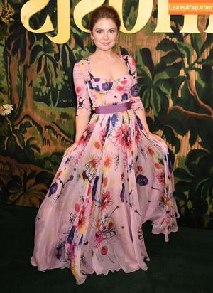 Rose McIver photo #0045