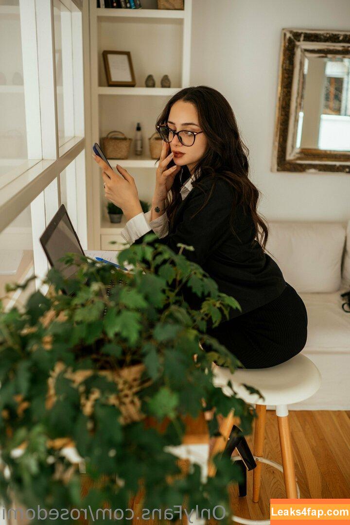 rosedomi /  leaked photo photo #0127