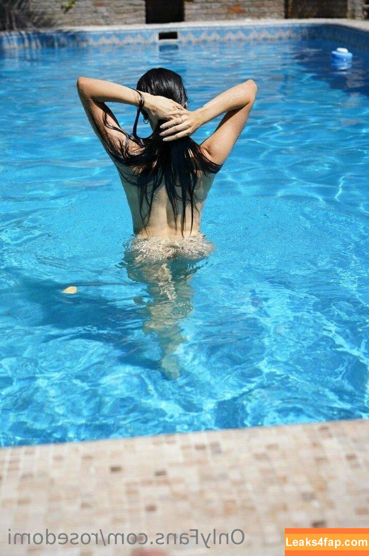 rosedomi /  leaked photo photo #0172